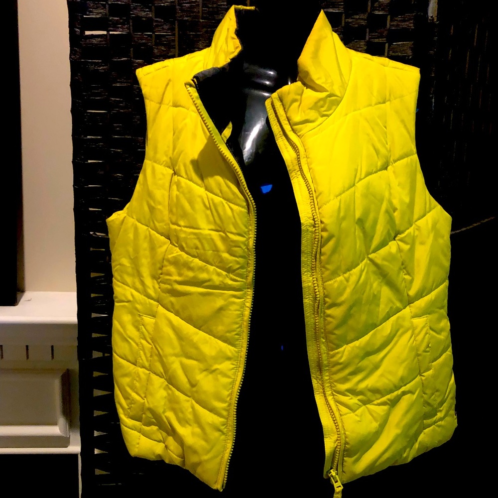 Aeropostale Lg neon yellow puff vest.